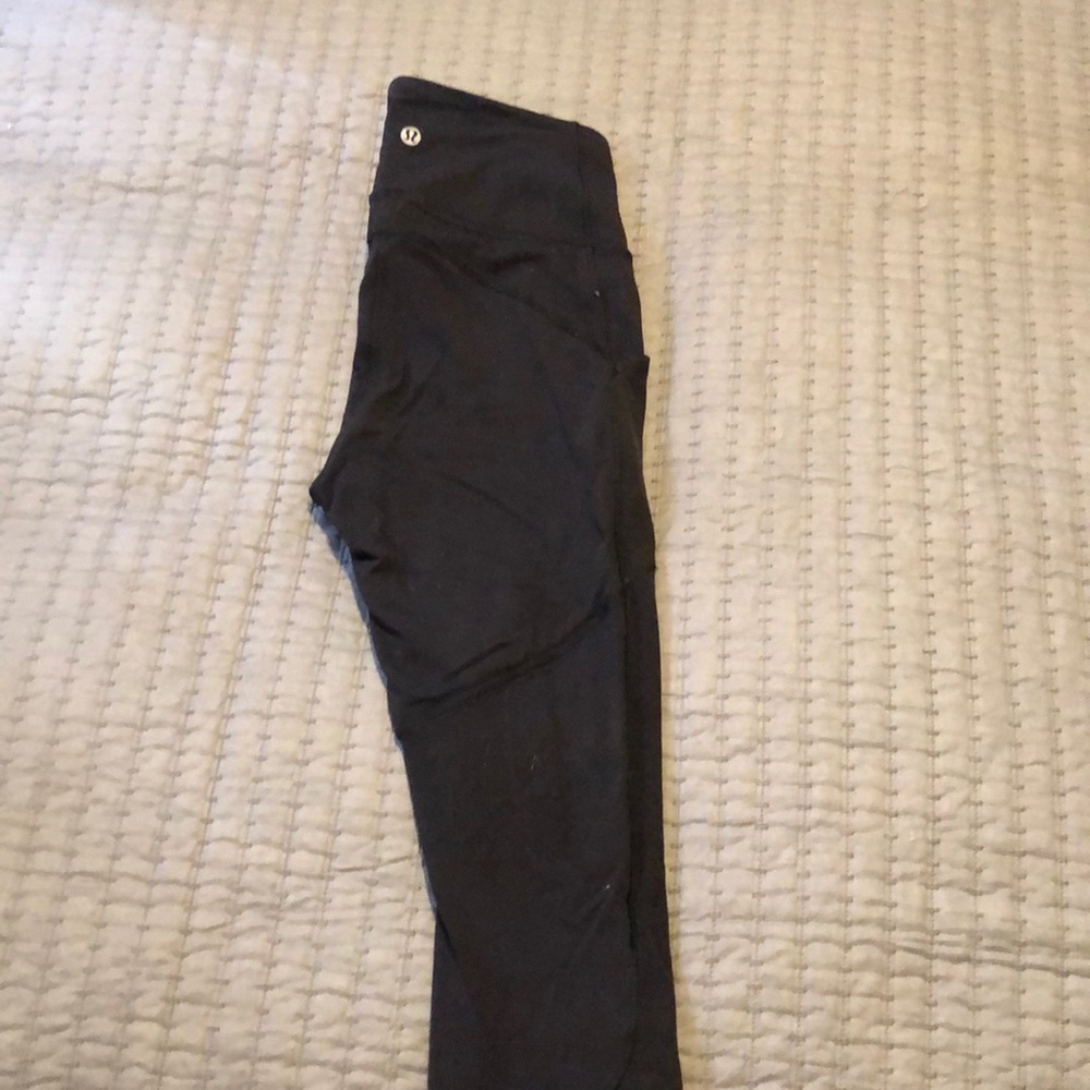 Black Lululemon Crop Leggings
